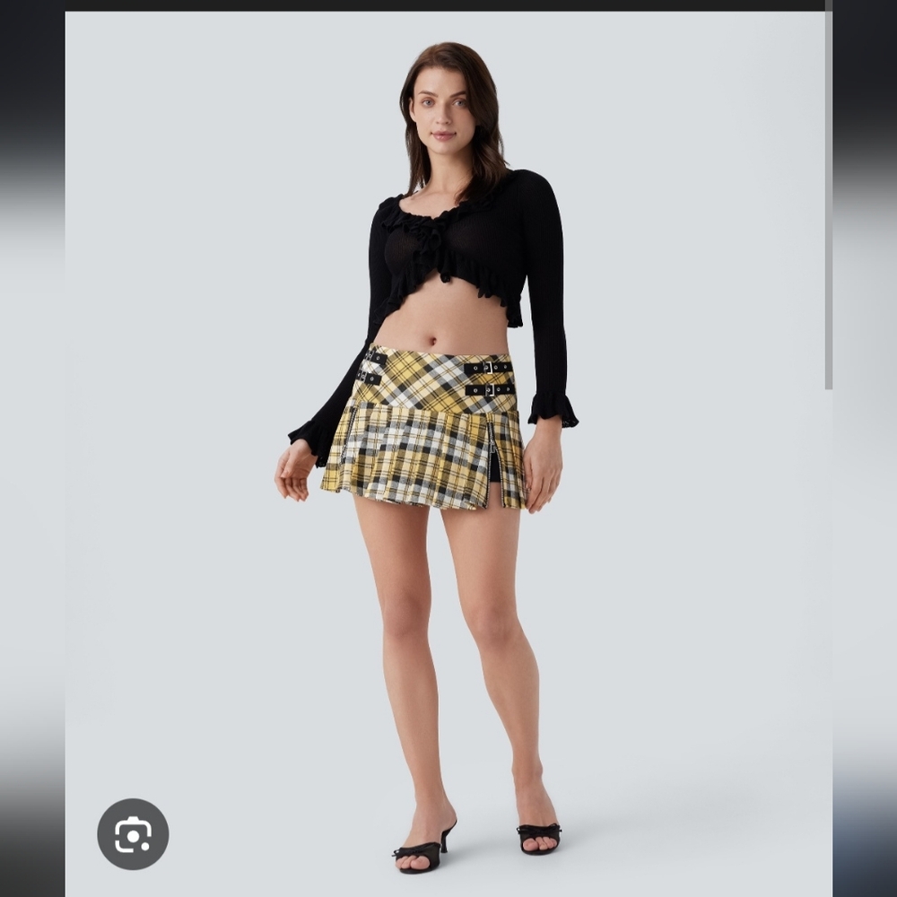 Halara Plaid Mini Skirt Zippers On Side - Picture 2 of 2